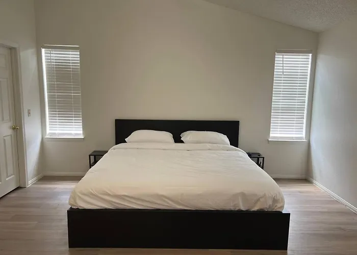 Extended Stay 3 Or 4 Beds Cozy Smart Home Living